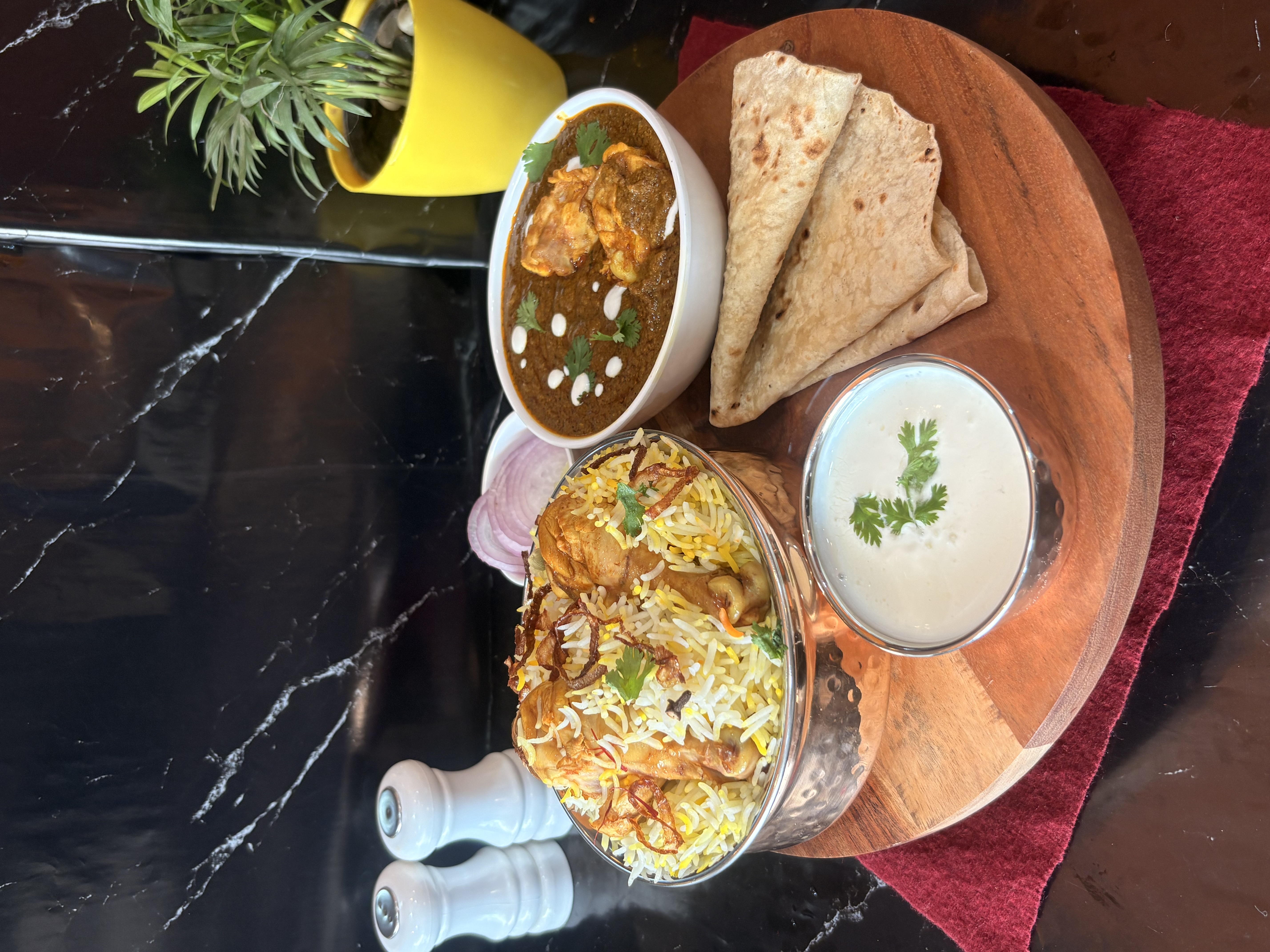 (  Combo - 6 )  Chicken Biryani+Chicken Masala [Small]+2 Chapati